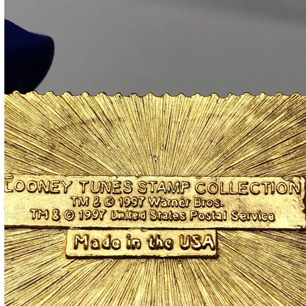 Vintage Bugs Bunny 32 Cent USA Postage Stamp Enamel Keychain Gold Tone 1997